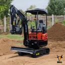 Mini-pelle BULL HT-18-X - Sur terrain de terre